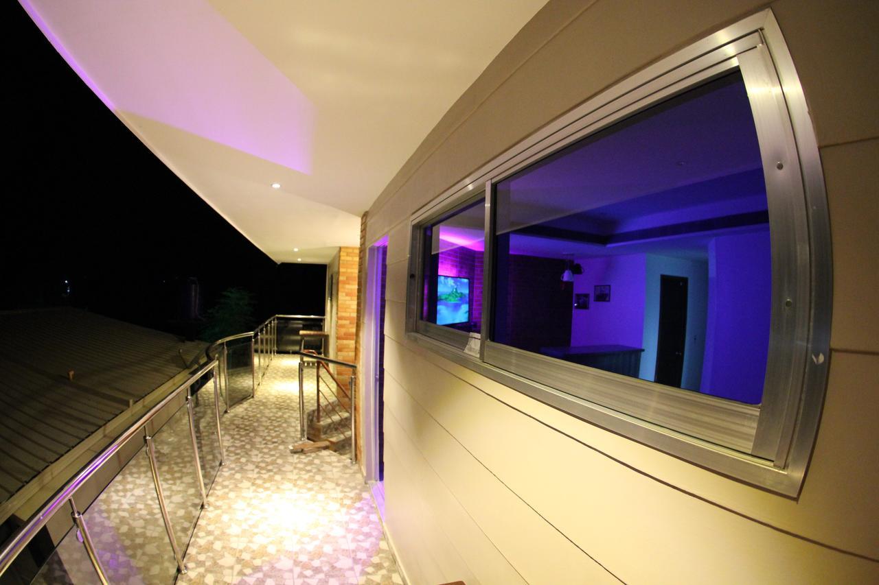 Logan Apartments ซานตาเฟ ภายนอก รูปภาพ